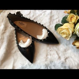 ✨SALE✨Valentino Garavani rockstud ballerina flats